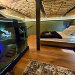 Agnes\'S Home Luxory Apartman